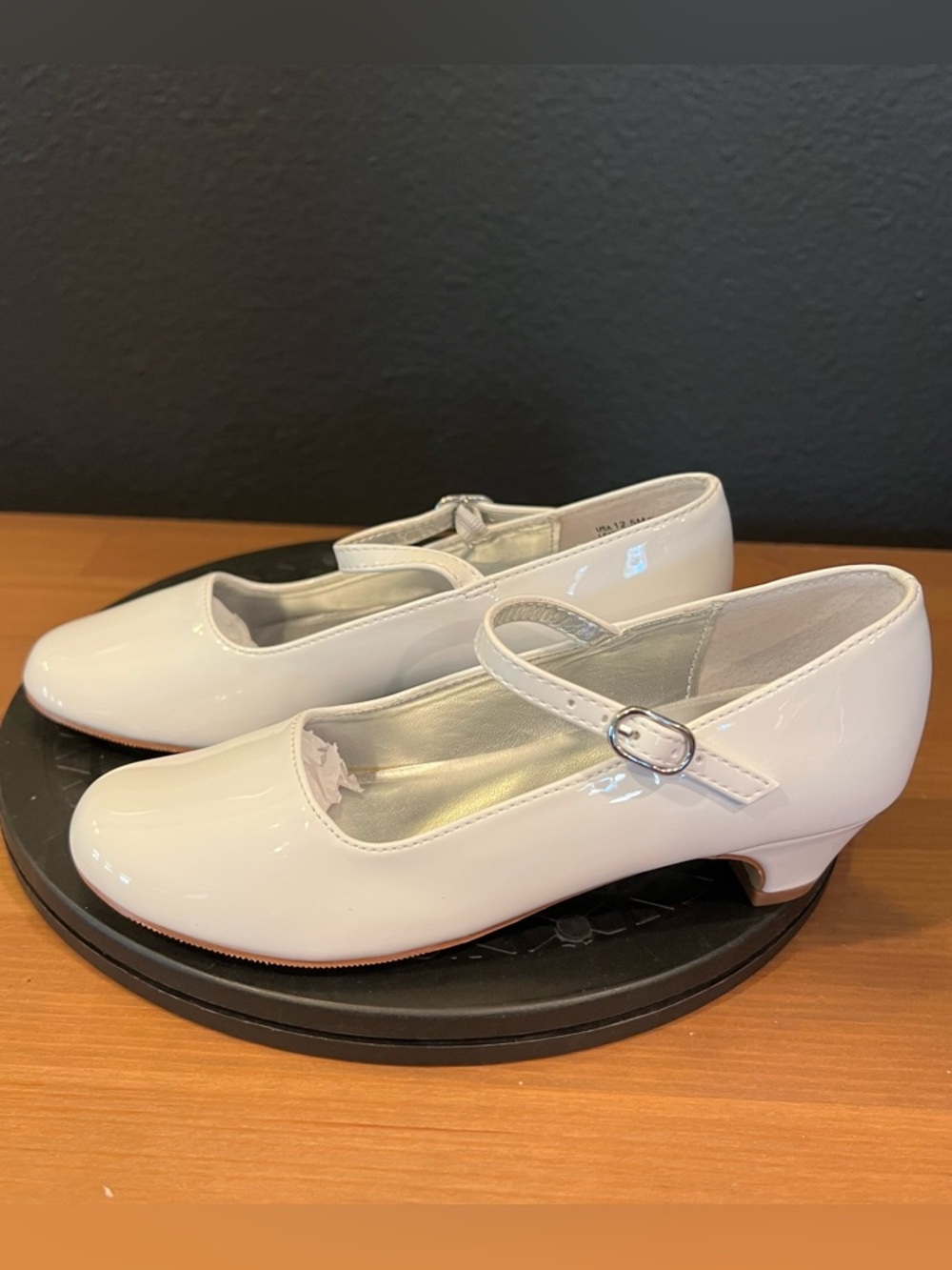 Nina Girls White Wedding Party Closed Toe Ankle Strap Block Heel Pumps 12.5 M
